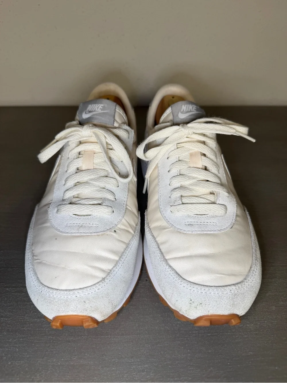 Nike Daybreak Pale Ivory Gray Womens Size 9 Walking Running Shoes Sneakers